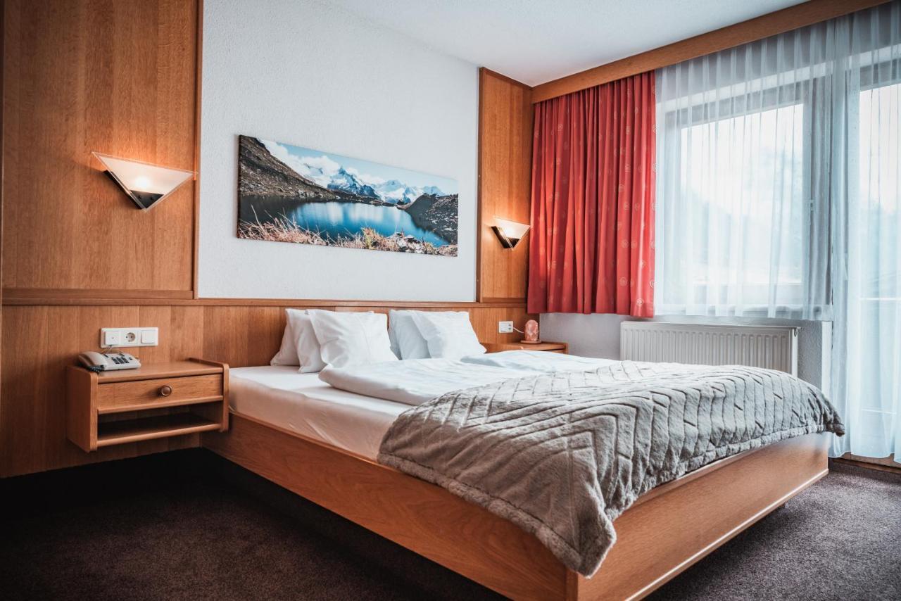 Hotel Garni Romantika Sankt Leonhard im Pitztal Exteriér fotografie