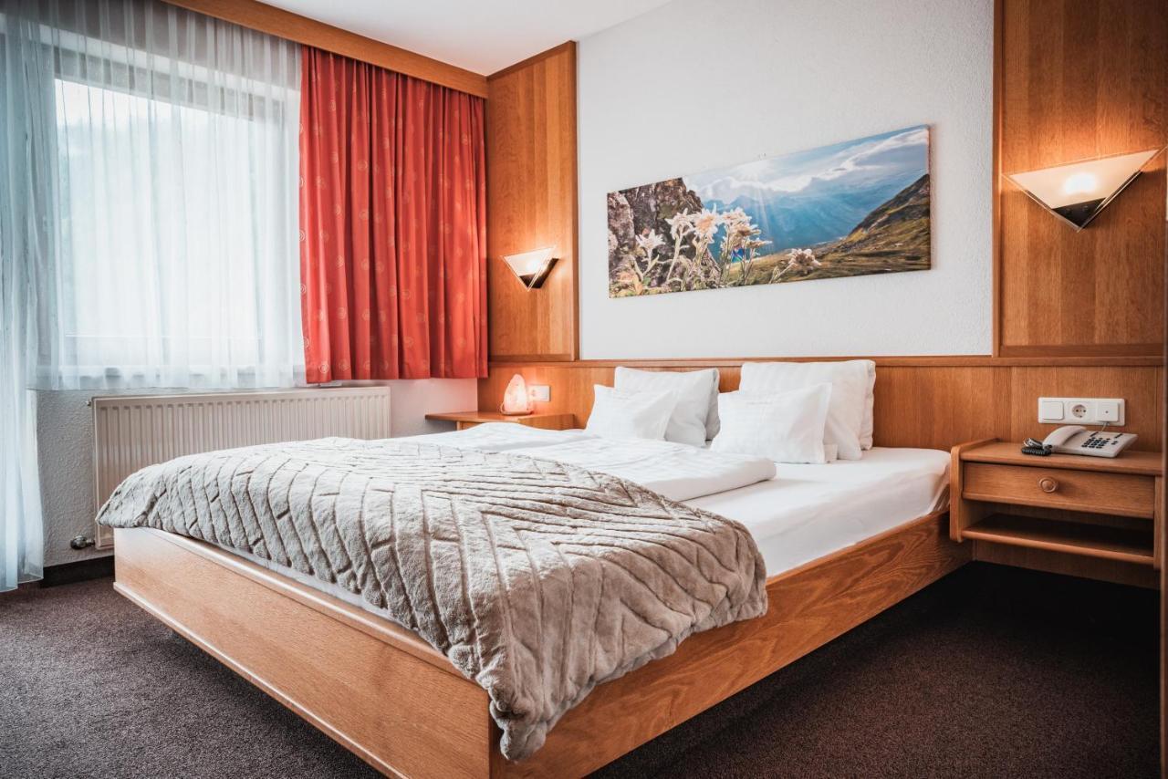 Hotel Garni Romantika Sankt Leonhard im Pitztal Exteriér fotografie