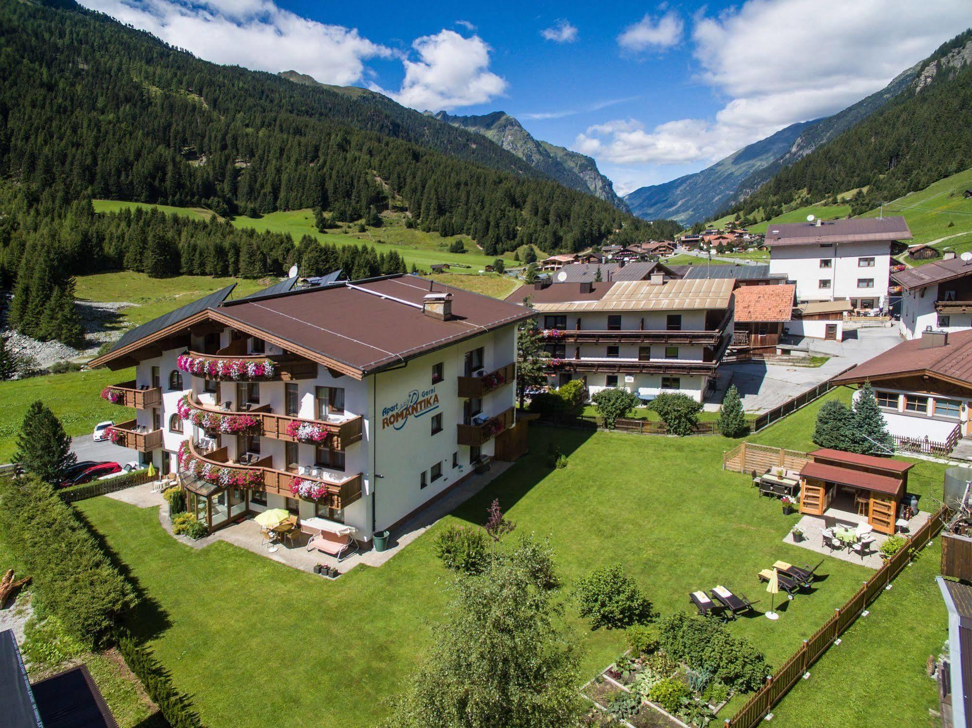 Hotel Garni Romantika Sankt Leonhard im Pitztal Exteriér fotografie