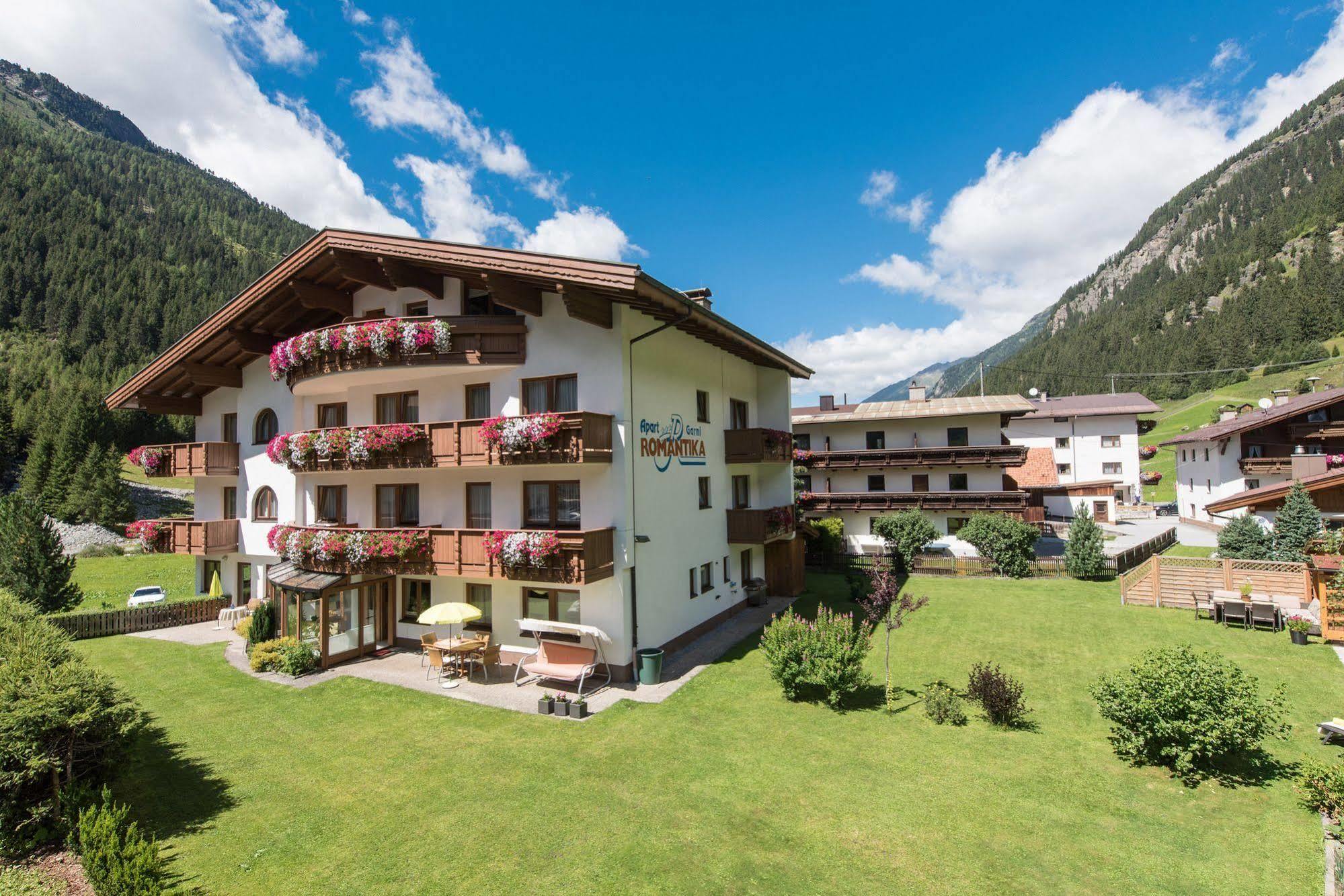 Hotel Garni Romantika Sankt Leonhard im Pitztal Exteriér fotografie