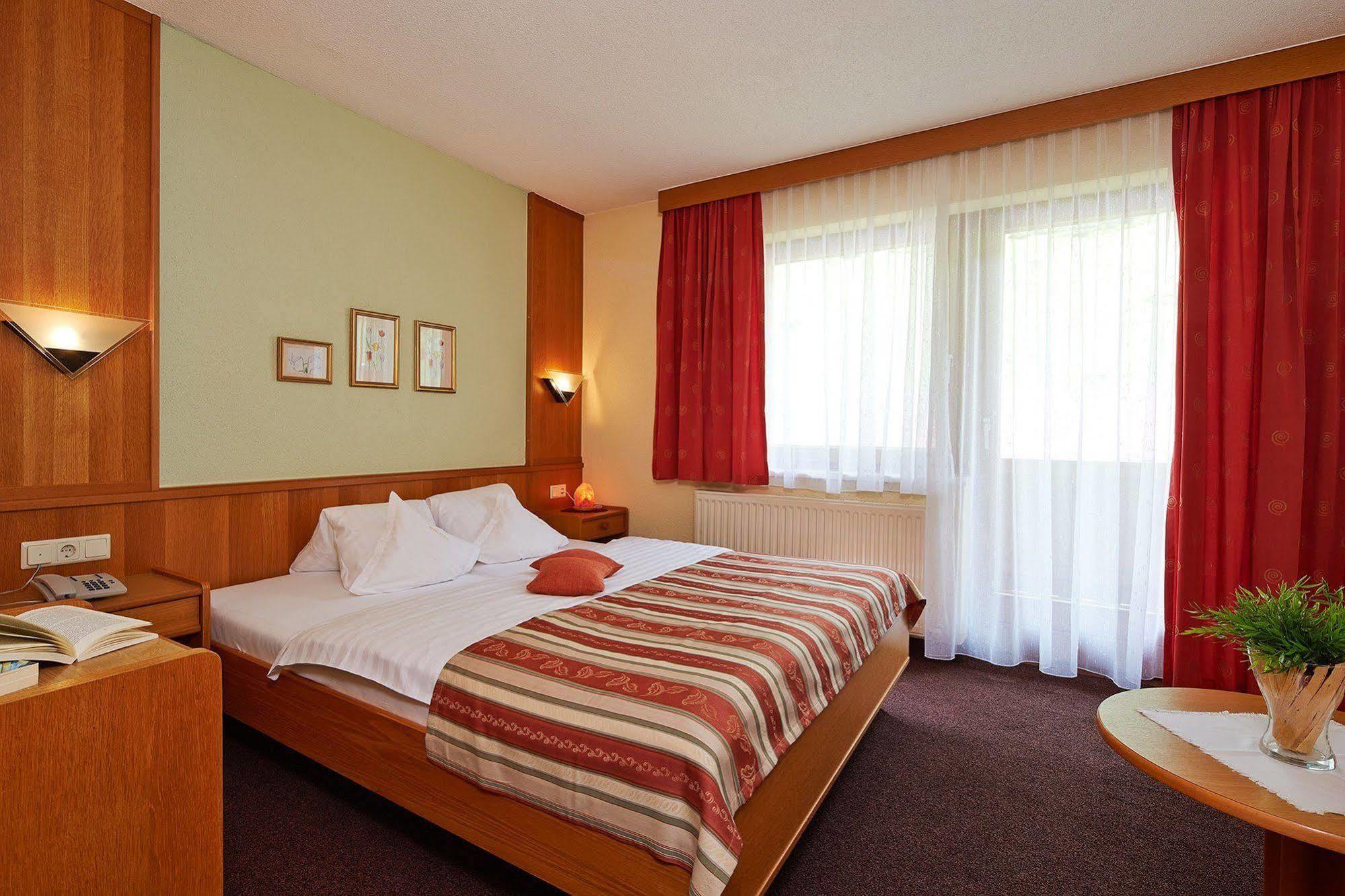 Hotel Garni Romantika Sankt Leonhard im Pitztal Exteriér fotografie